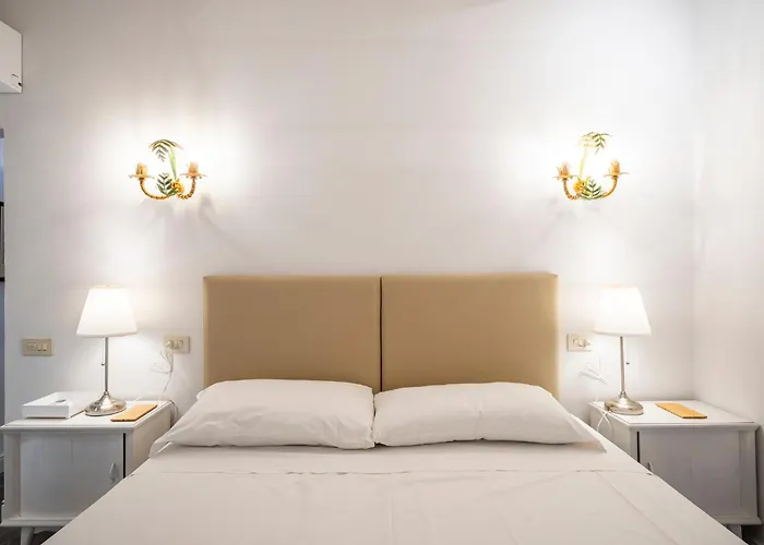The Luxor - Capponi Apartament